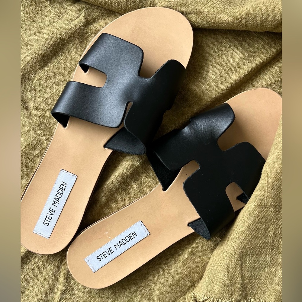 Steve Madden flats 9M